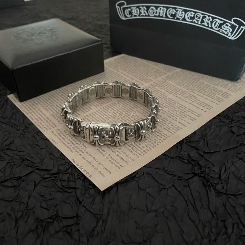 Ch**me He**ts bracelets